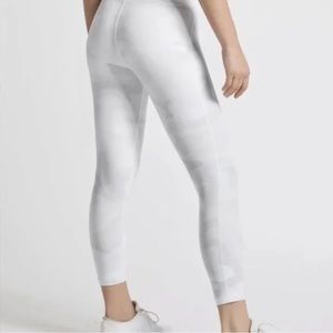 Lilybod white camp cropped leggings